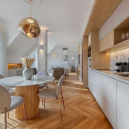 Elegant - 2br/4p - Vivienne 4*